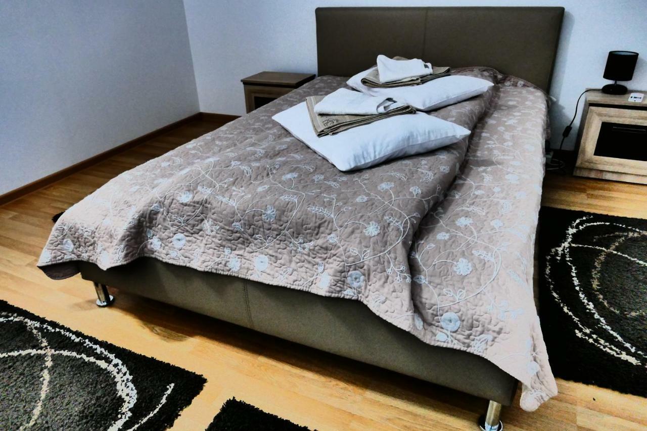 Pensiunea Roua Florilor Hotel Anina Buitenkant foto