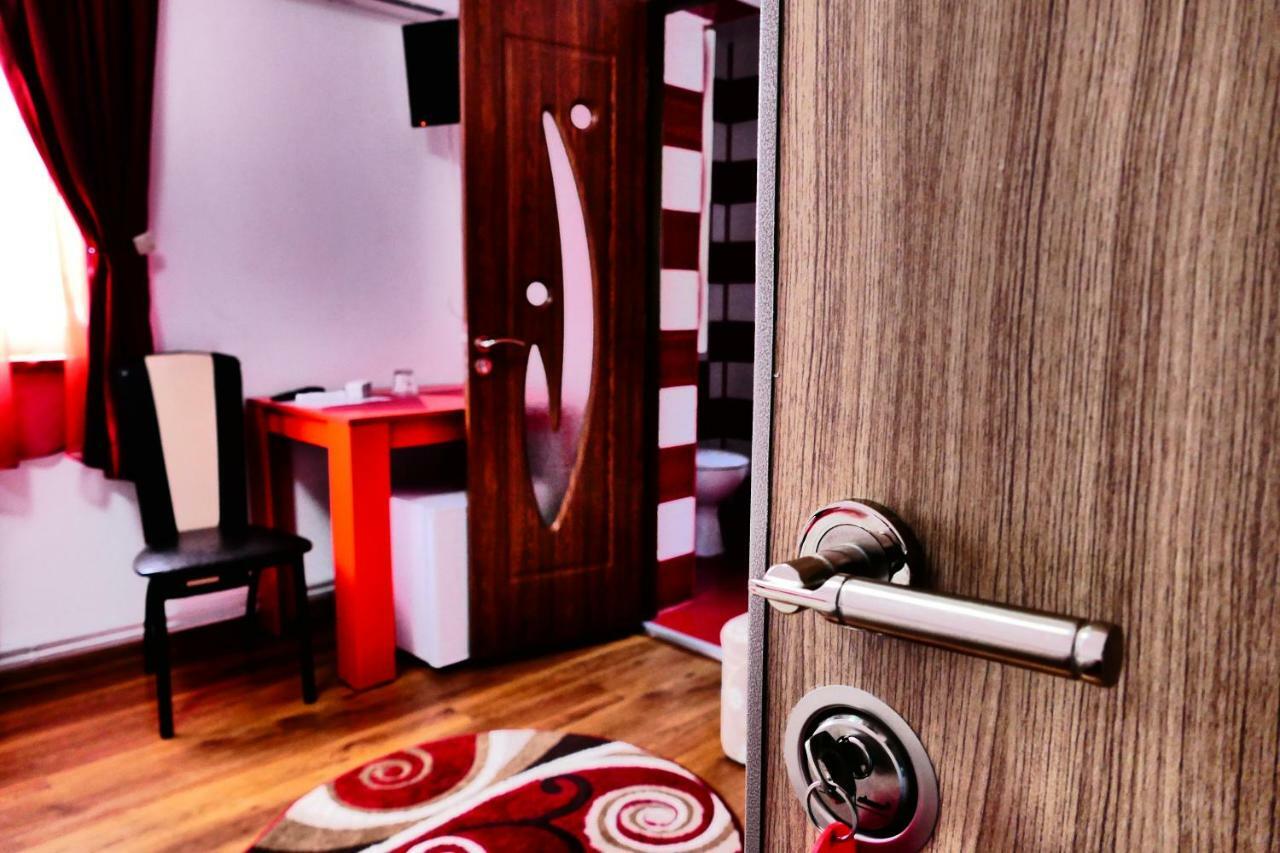 Pensiunea Roua Florilor Hotel Anina Buitenkant foto