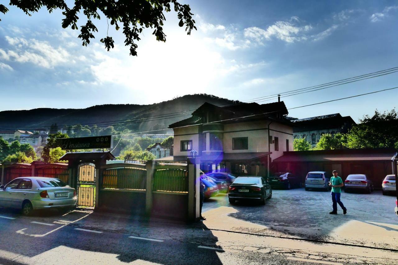 Pensiunea Roua Florilor Hotel Anina Buitenkant foto