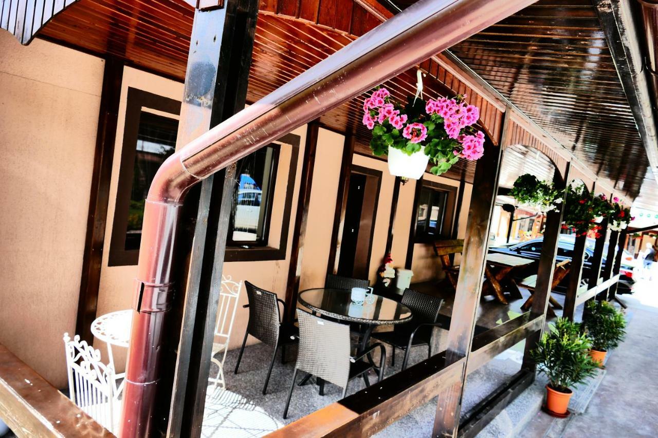 Pensiunea Roua Florilor Hotel Anina Buitenkant foto