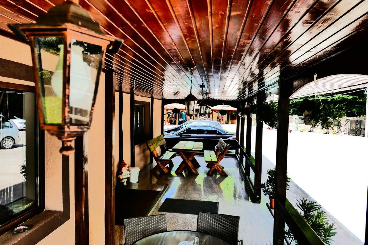Pensiunea Roua Florilor Hotel Anina Buitenkant foto