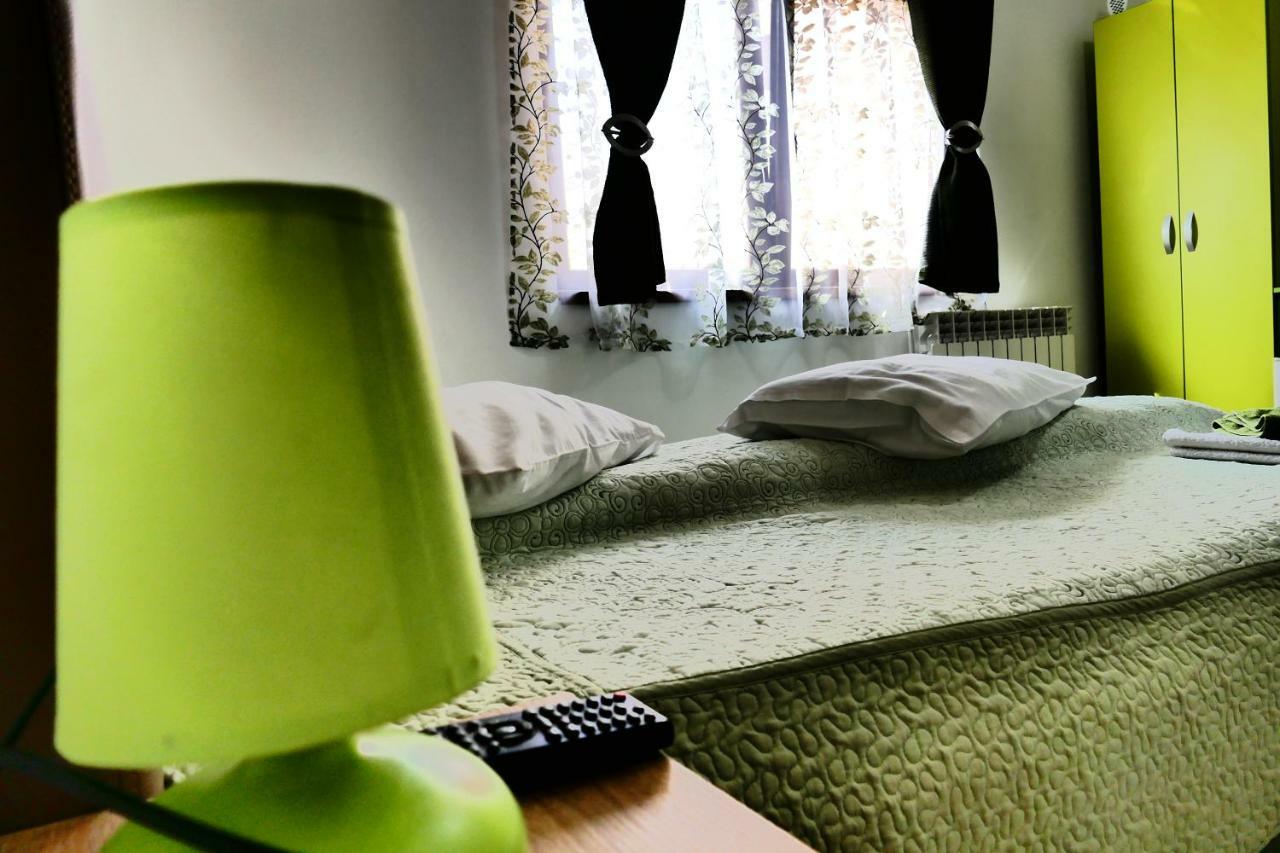 Pensiunea Roua Florilor Hotel Anina Buitenkant foto